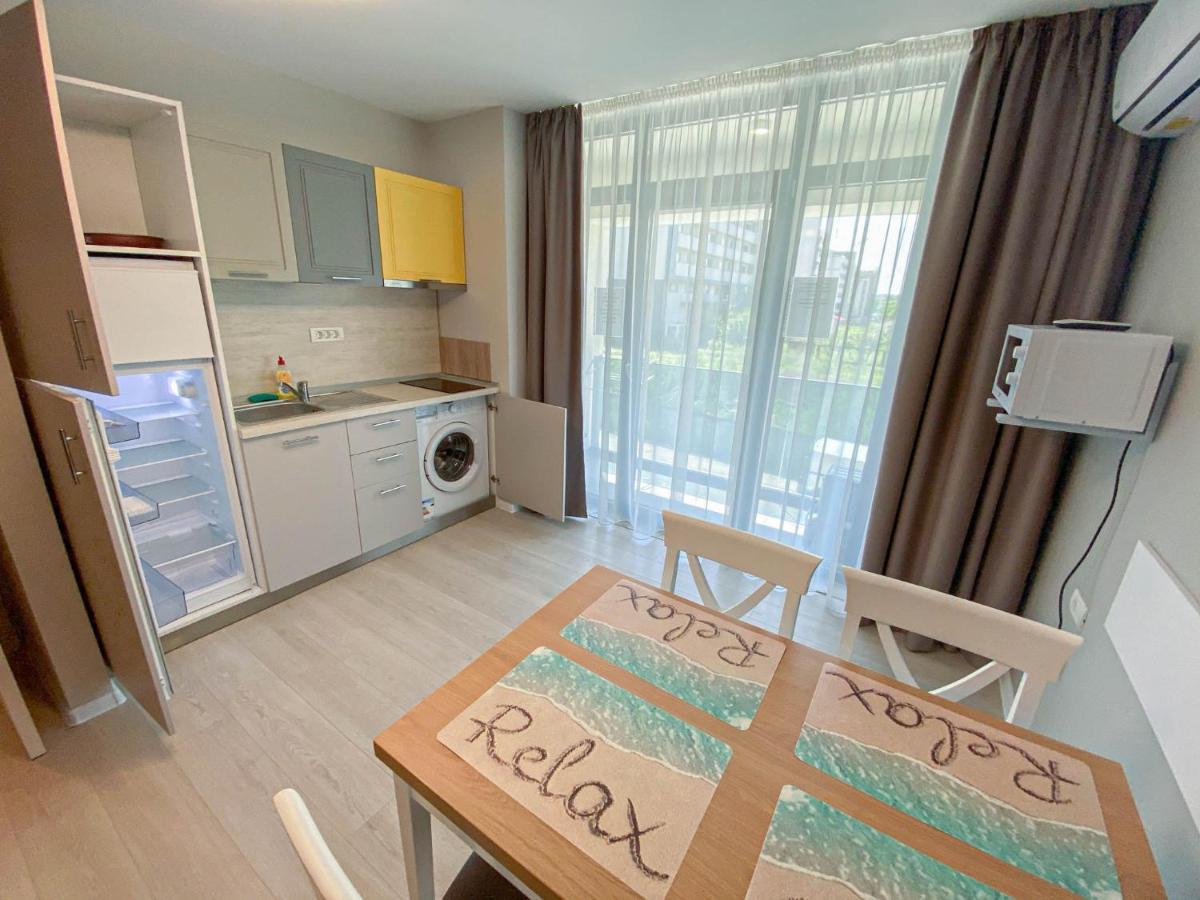 Aparthotel Nevada - Apartamente コンスタンツァ エクステリア 写真